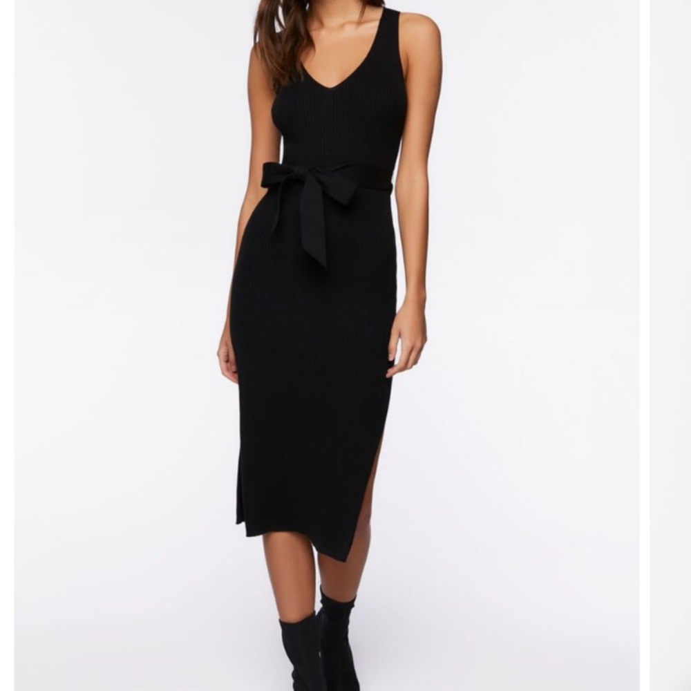 ♥️ Host Pick✨ FOREVER 21 Black Belted Ribbed M-slit Midi Dress - Size Medium